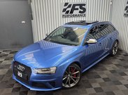 Audi RS4 4.2 FSI V8 Estate 5dr Petrol S Tronic quattro Euro 5 (450 ps) 45