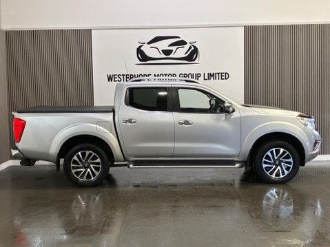 Nissan Navara 2.3 dCi Tekna 4WD Euro 6 (s/s) 4dr 25