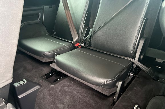 Land Rover Discovery SDV6 SE AUTO 7 SEATER 43
