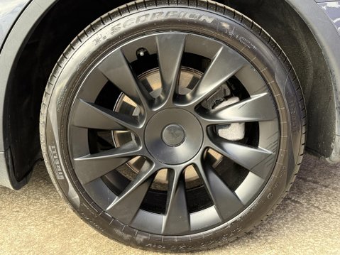 Tesla Model Y (Dual Motor) Long Range SUV 5dr Electric Auto 4WDE (384 bhp) 16