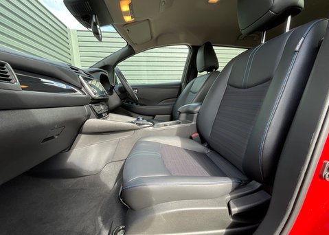 Nissan LEAF N-CONNECTA 12