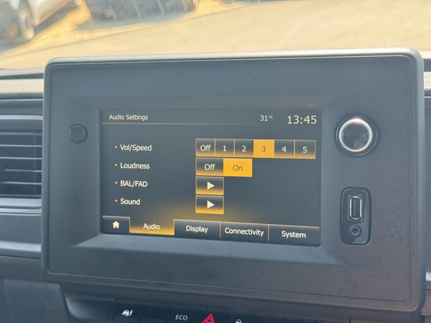 Nissan Interstar MWB L2H2 [SOLD KH] Medium Roof Air Con Nav Sensors EURO 6 31