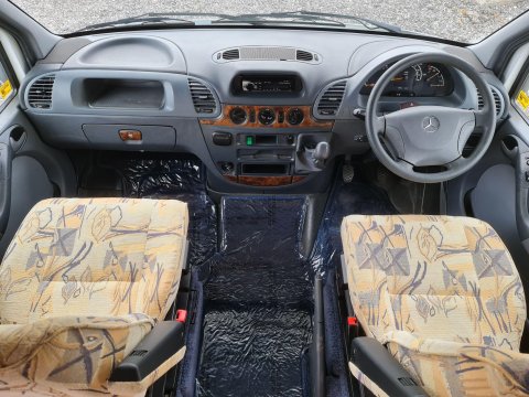 Auto-Trail Mohican Motor Home 19