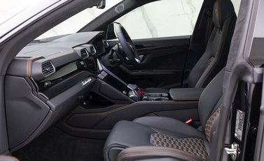 Lamborghini Urus 15