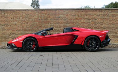 Lamborghini Aventador LP 720-4 Roadster 50th Anniversary 6