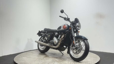 BSA Gold Star 650 2023 3K VERY CLEAN 1 OWNER NEW MOT RETRO MODERN CLASSIC BIKE 3