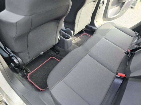 Citroen C3 1.2 PureTech Flair Hatchback 5dr Petrol EAT6 Euro 6 (s/s) (110 ps) 24