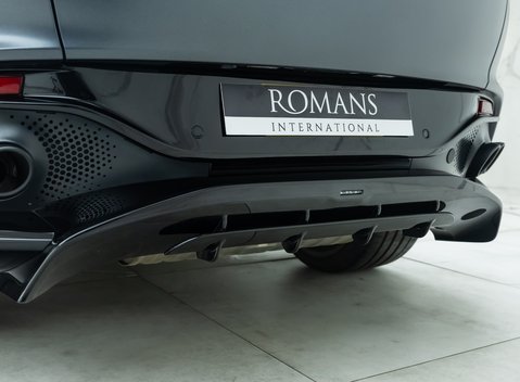 Aston Martin DBX 707 39