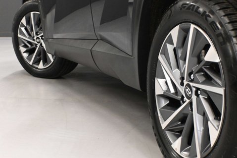 Hyundai TUCSON 1.6 Tucson Premium TGDi MHEV Semi-Auto 5dr 9