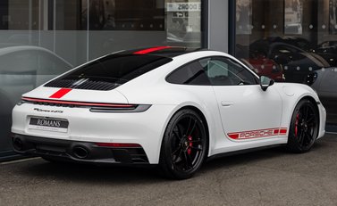 Porsche 911 Carrera 4 GTS (992) 4