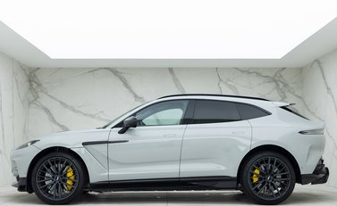 Aston Martin DBX 707 2