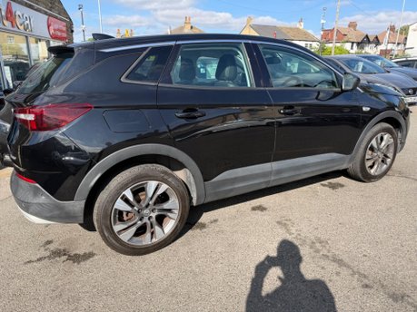 Vauxhall Grandland X SPORT NAV S/S 13