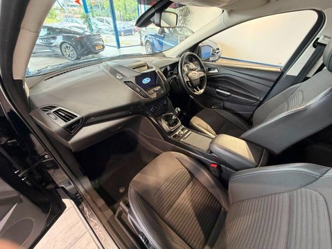 Ford Kuga 1.5 TDCi EcoBlue Titanium Edition Euro 6 (s/s) 5dr 27