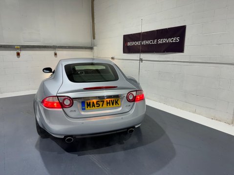 Jaguar XK COUPE 14