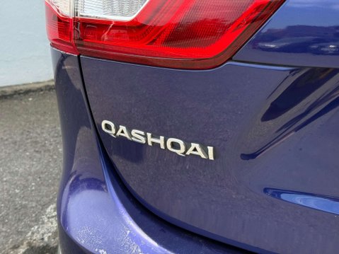 Nissan Qashqai 1.6 dCi Tekna SUV 5dr Diesel XTRON 2WD Euro 5 (s/s) (130 ps) 37