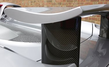 Porsche Carrera GT 11