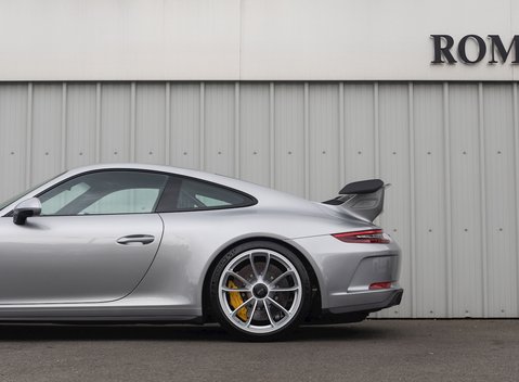 Porsche 911 GT3 (991.2) 27