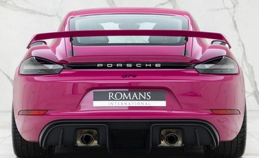 Porsche 718 Cayman GT4 5