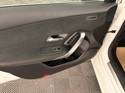 Mercedes-Benz A Class 2.0 A250 AMG Line (Executive) 7G-DCT Euro 6 (s/s) 5dr 32
