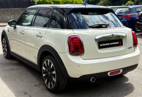 Mini Hatch Cooper 1.5 Petrol Manual Exclusive Comfort+ Nav 5 door - DEPOSIT TAKEN 18