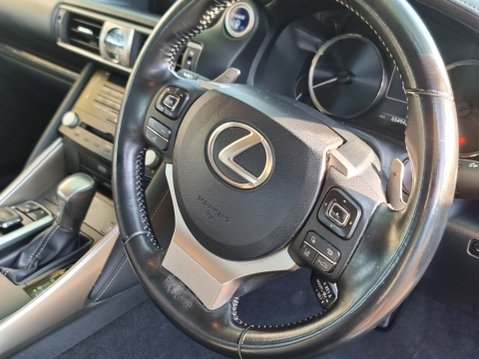 Lexus Is 300H PREMIER 21