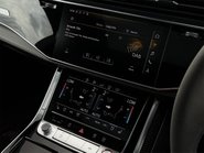 Audi RS Q8 VORSPRUNG TFSI QUATTRO MHEV 69