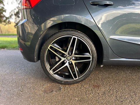 SEAT Ibiza TSI FR SPORT DSG 37