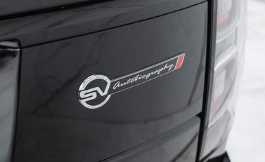 Land Rover Range Rover P565 SVAutobiography Dynamic Black 30