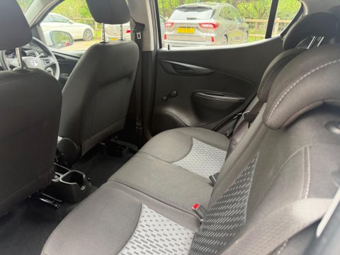 Vauxhall Viva 1.0i SE Euro 6 5dr 17