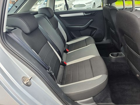Skoda Rapid Spaceback 1.0 Rapid Spaceback SE Tech TSi 5dr 33