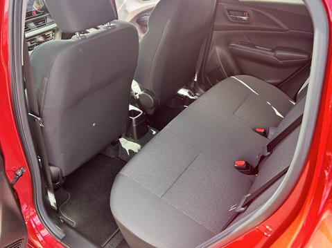 Suzuki Swift 1.2 Mild Hybrid Motion 5dr 37