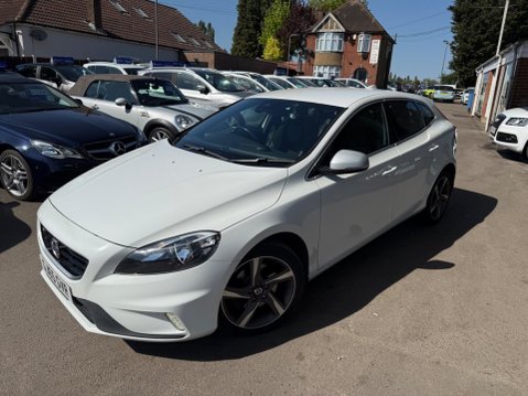 Volvo V40 2.0 T2 R-Design Euro 6 (s/s) 5dr 4
