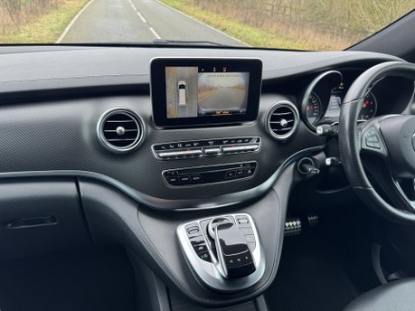 Mercedes-Benz V Class V250D AMG Line Auto Diesel Extra Long Wheelbase 8 SEATER/360 CAM/SAT NAV 9