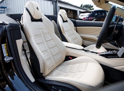 Ferrari California T HS 14