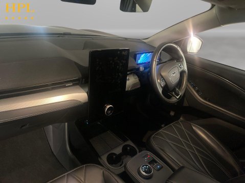 Ford Mustang Mach-E Standard Range 70kWh SUV 5dr Electric Automatic (269 ps) Air Con - Alloy Wh 14
