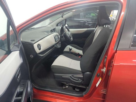 Toyota Yaris 1.3 Yaris T Spirit VVT-i 5dr 43