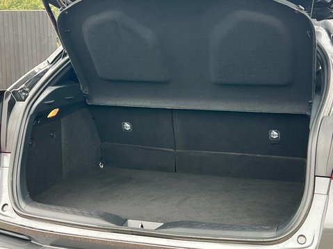 Toyota C-HR DESIGN 38
