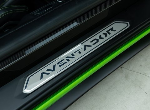 Lamborghini Aventador S LP 740-4 22