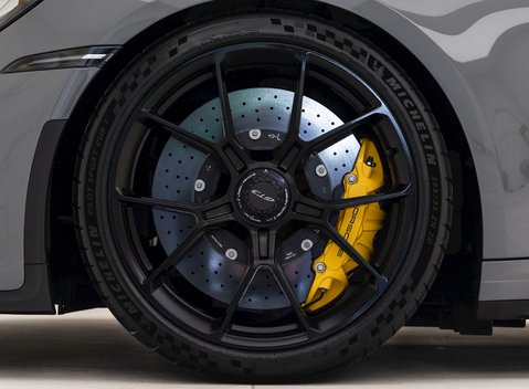 Porsche 911 (992) GT3 8
