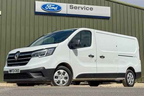 Renault Trafic LWB L2H1 [SOLD KH] Low roof Advance LL30 Aircon Sensors EURO 6