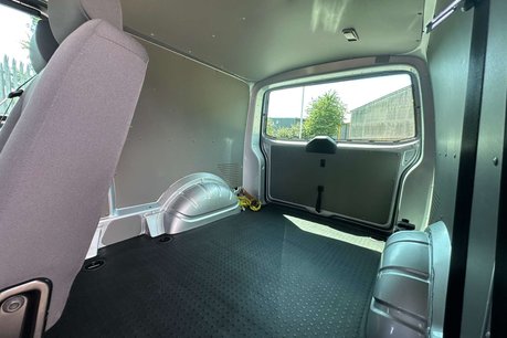 Volkswagen Transporter 2.0 BiTDI T32 Highline Kombi 4dr Diesel DSG 4MOTION L1 H1 (226 g/km, 178 bh 20