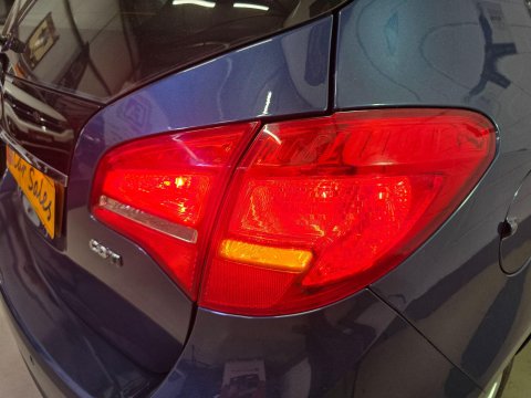 Vauxhall Meriva 1.7 CDTi Exclusiv Auto Euro 5 5dr 46
