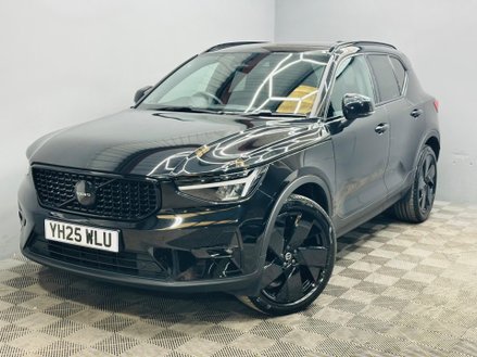 Volvo XC40 2.0 B4 MHEV Plus Black Edition DCT Auto Euro 6 (s/s) 5dr