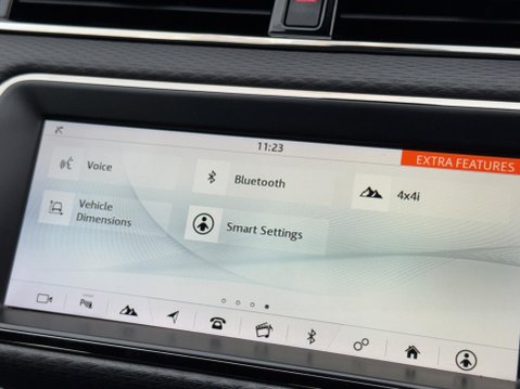 Land Rover Range Rover Evoque 2.0 P200 MHEV R-Dynamic S Auto 4WD Euro 6 (s/s) 5dr 19