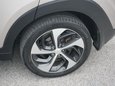 Hyundai TUCSON 2.0 CRDi Premium SE Auto 4WD Euro 6 5dr 28