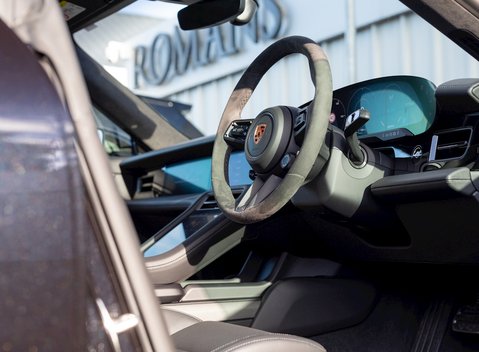 Porsche Taycan Turbo S 10