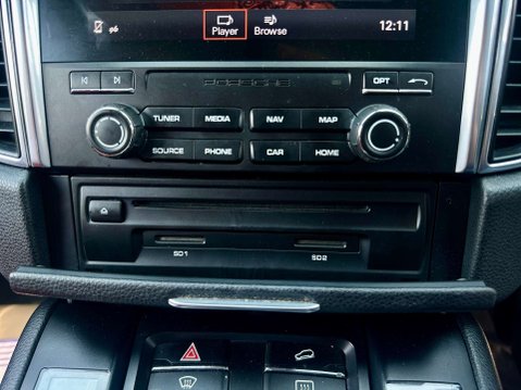 Porsche Macan 2.0T SUV 5dr Petrol PDK 4WD (s/s) (252 ps) 18