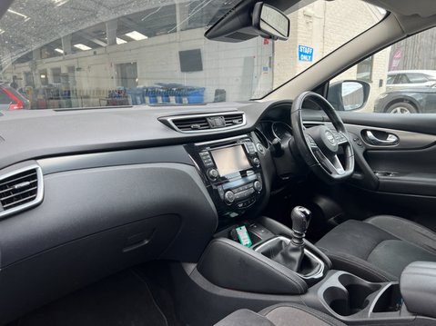 Nissan Qashqai (Sold) 1.5 dCi N-Connecta SUV 5dr Diesel Manual Euro 6 (s/s) (115 ps) 13