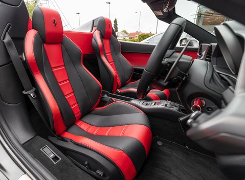 Ferrari 458 Spider 14