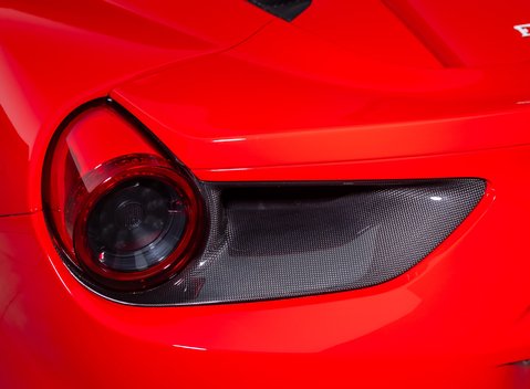 Ferrari 488 SPIDER 40